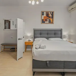  Apartament Upscale Studio, Walking Distance From The Old Town