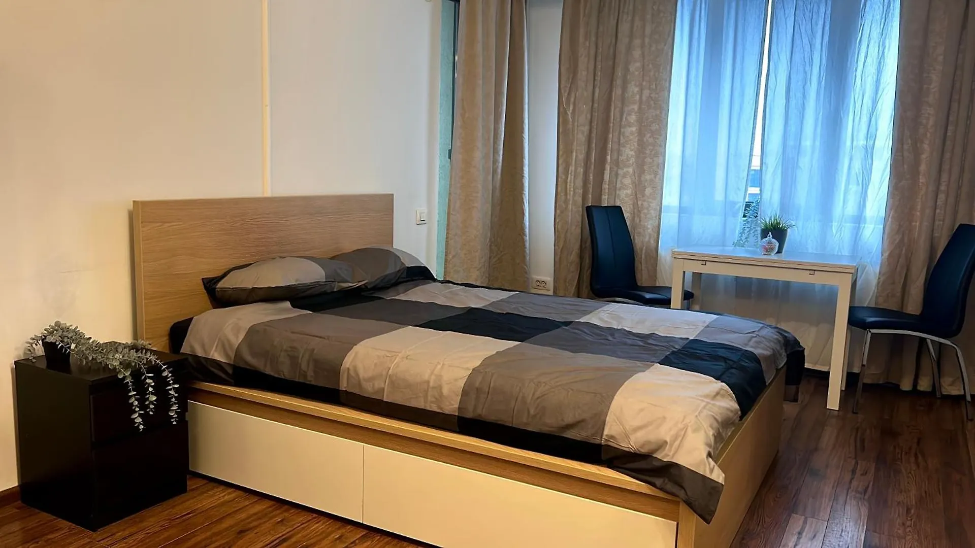 Cozy Apartment With Self Check-In Near Promenada Mall And Verdi Park Bucureşti 0*,  România